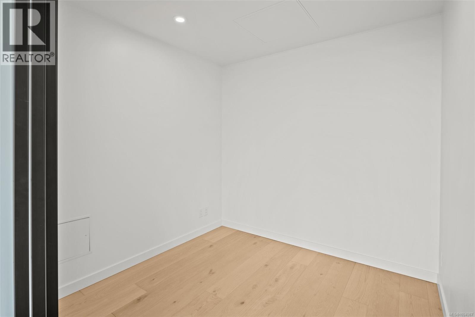 1314 2000 Hannington Rd, Langford