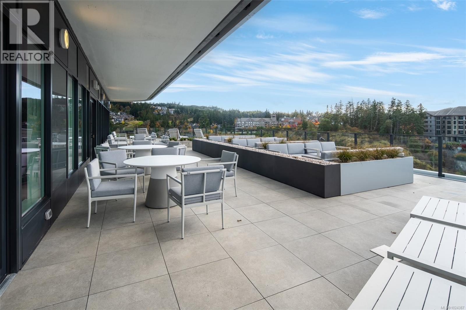 1314 2000 Hannington Rd, Langford