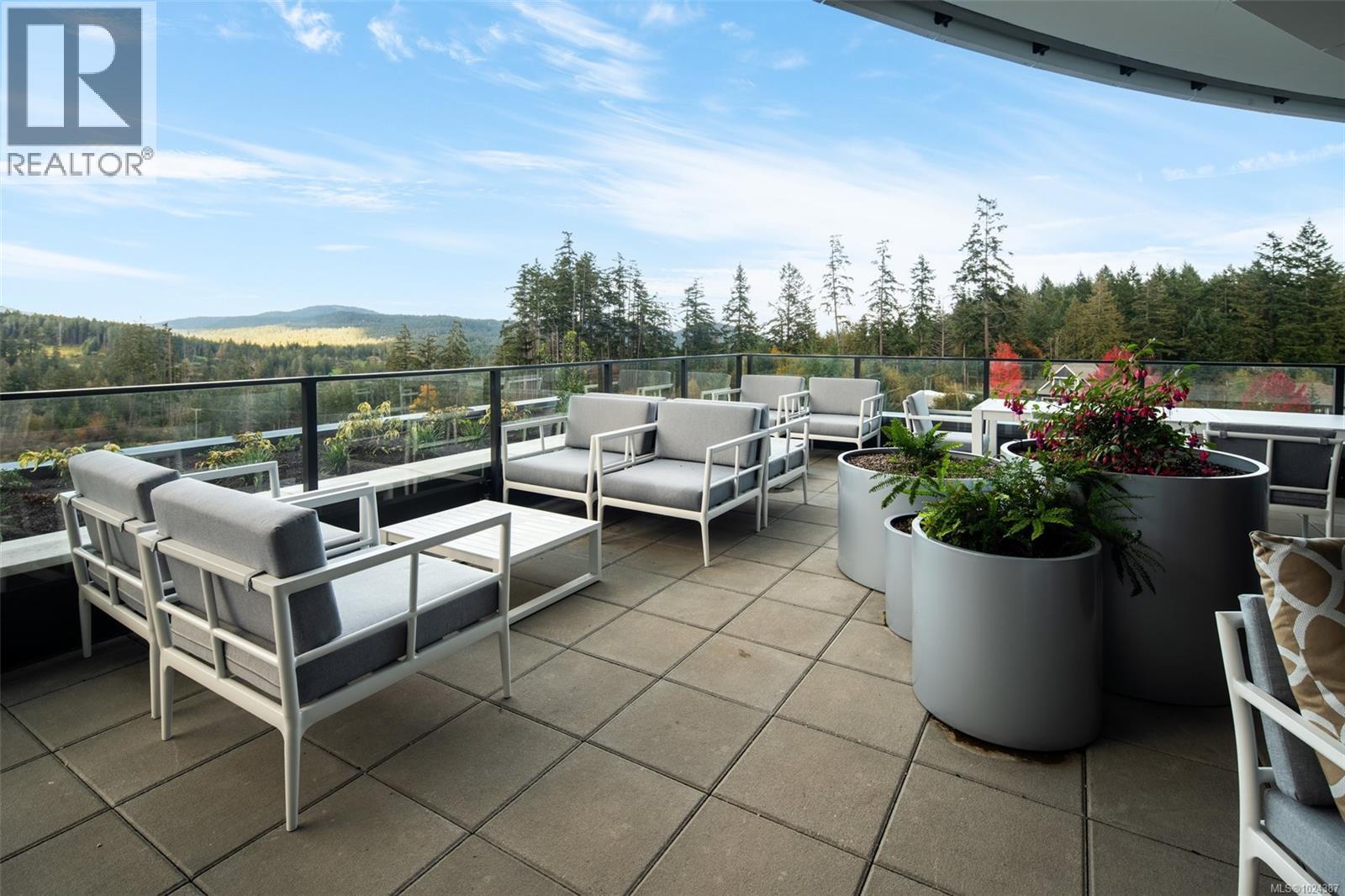 1314 2000 Hannington Rd, Langford