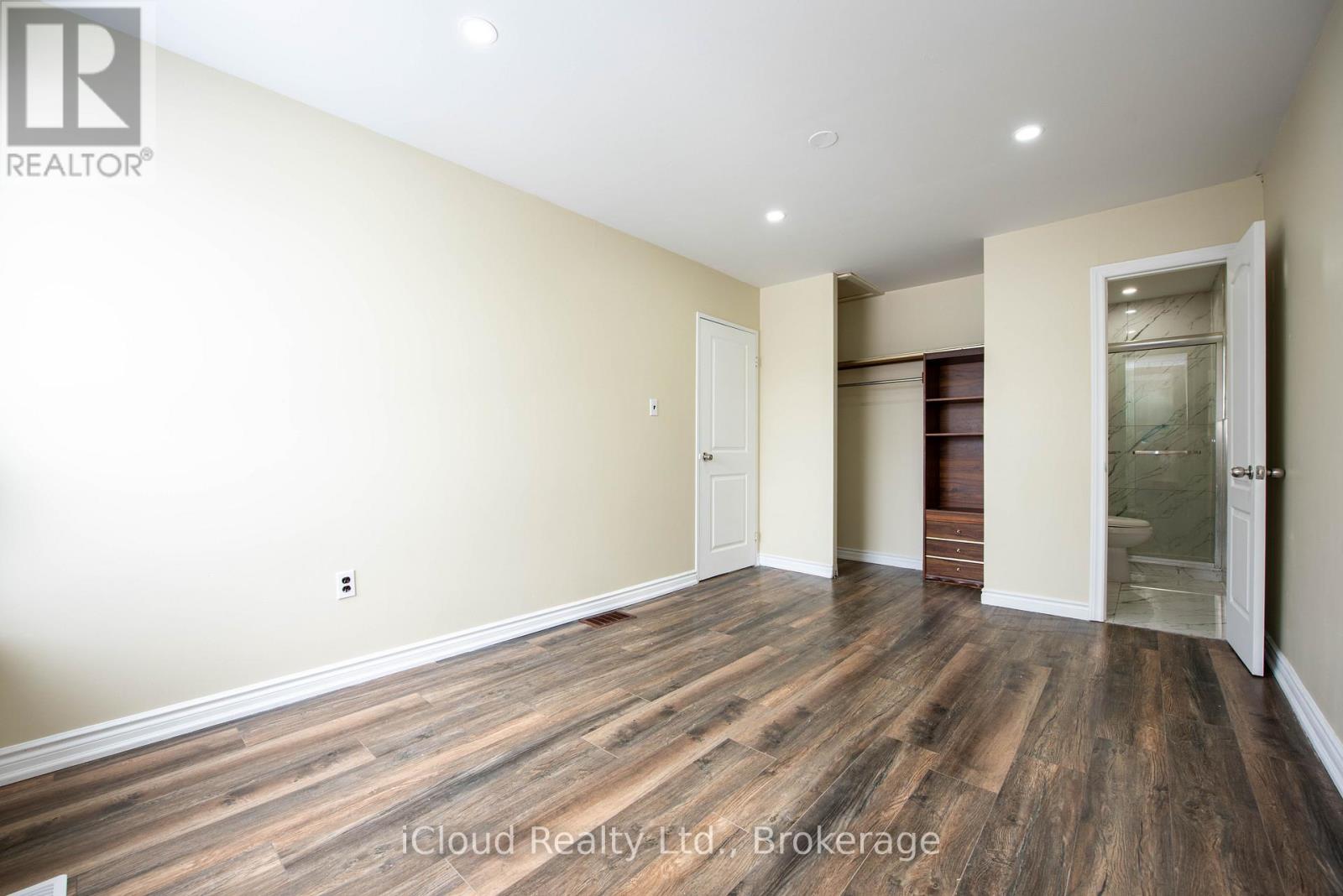 82 GRISELDA CRESCENT - 18