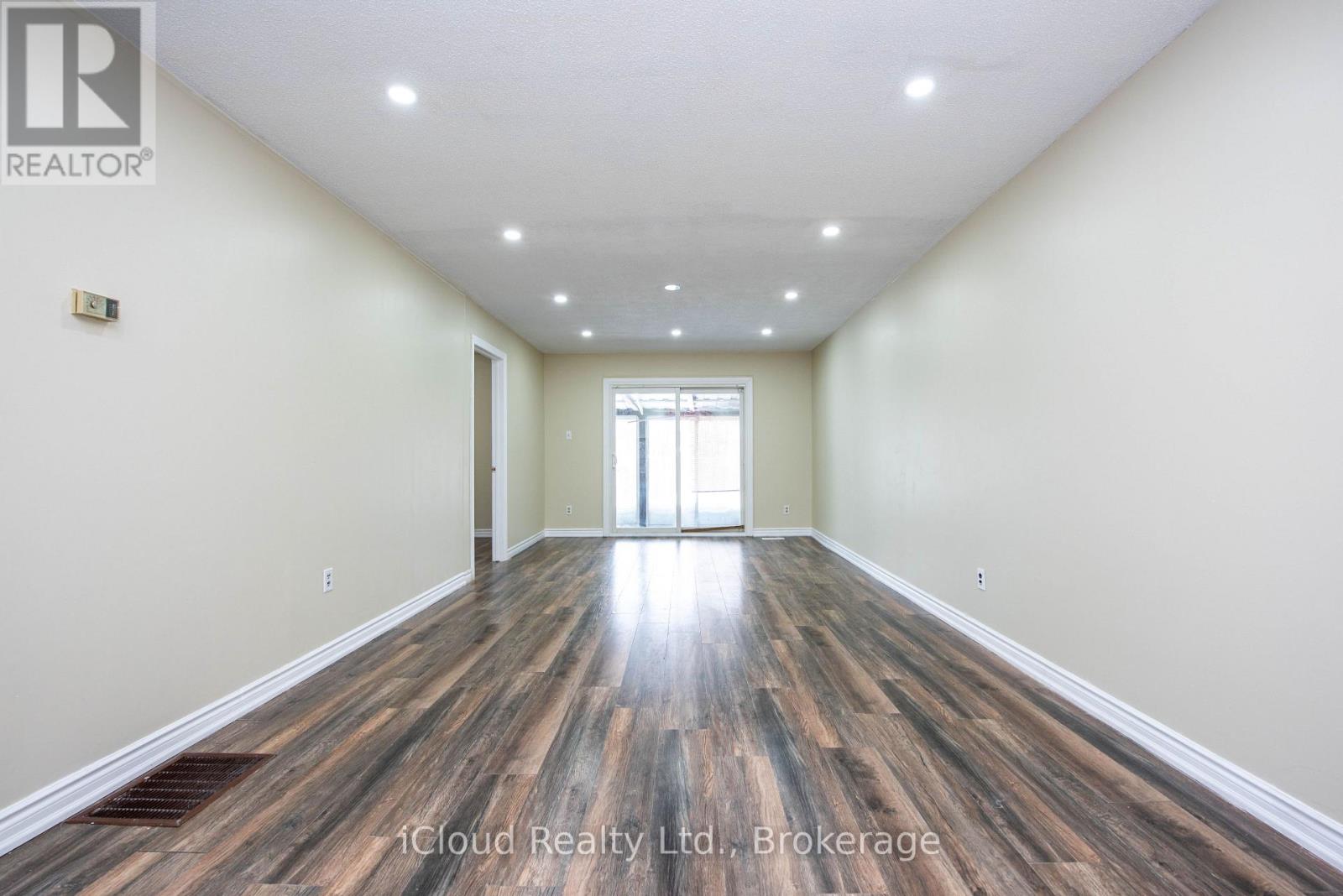 82 GRISELDA CRESCENT - 7