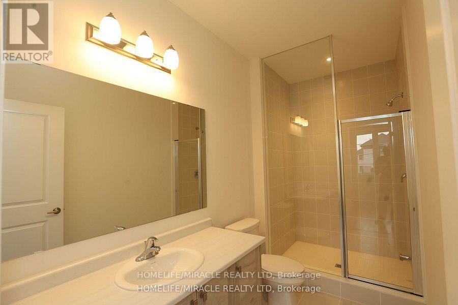 11 CALABRIA DRIVE - 16