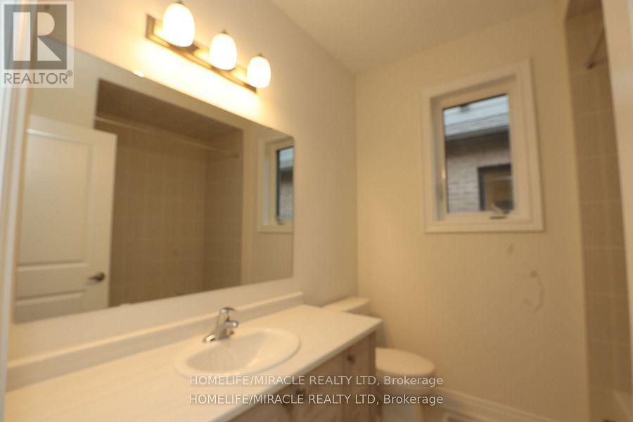 11 CALABRIA DRIVE - 17