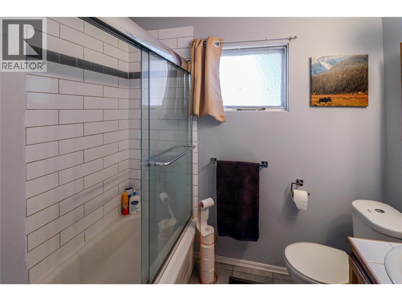 291 FENCHURCH Avenue - 11