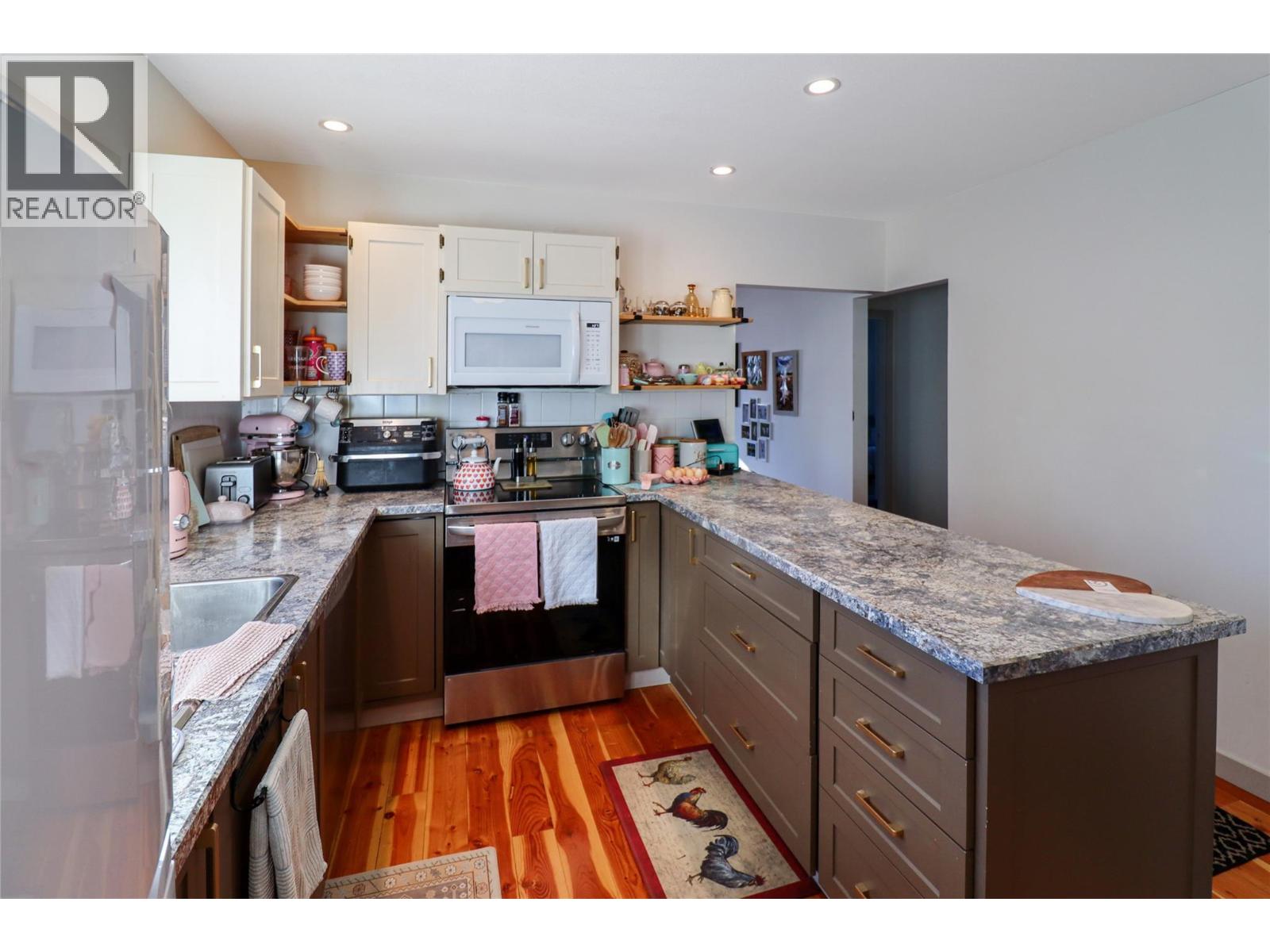 291 FENCHURCH Avenue, Princeton