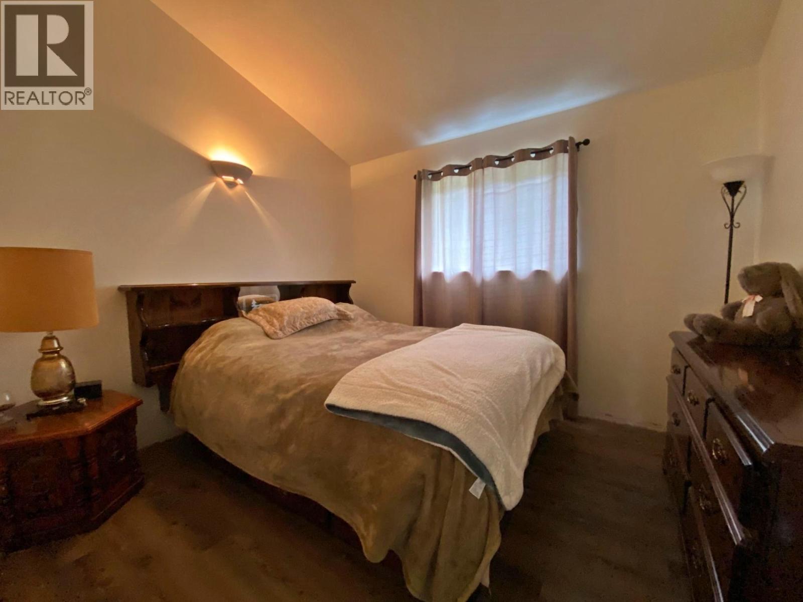 4713 BIRCH Lane, Barriere