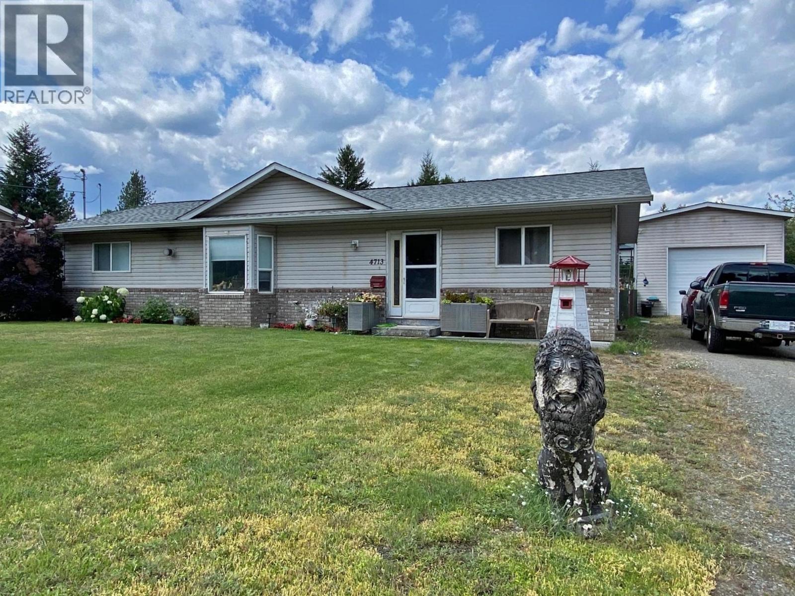 4713 BIRCH Lane, Barriere