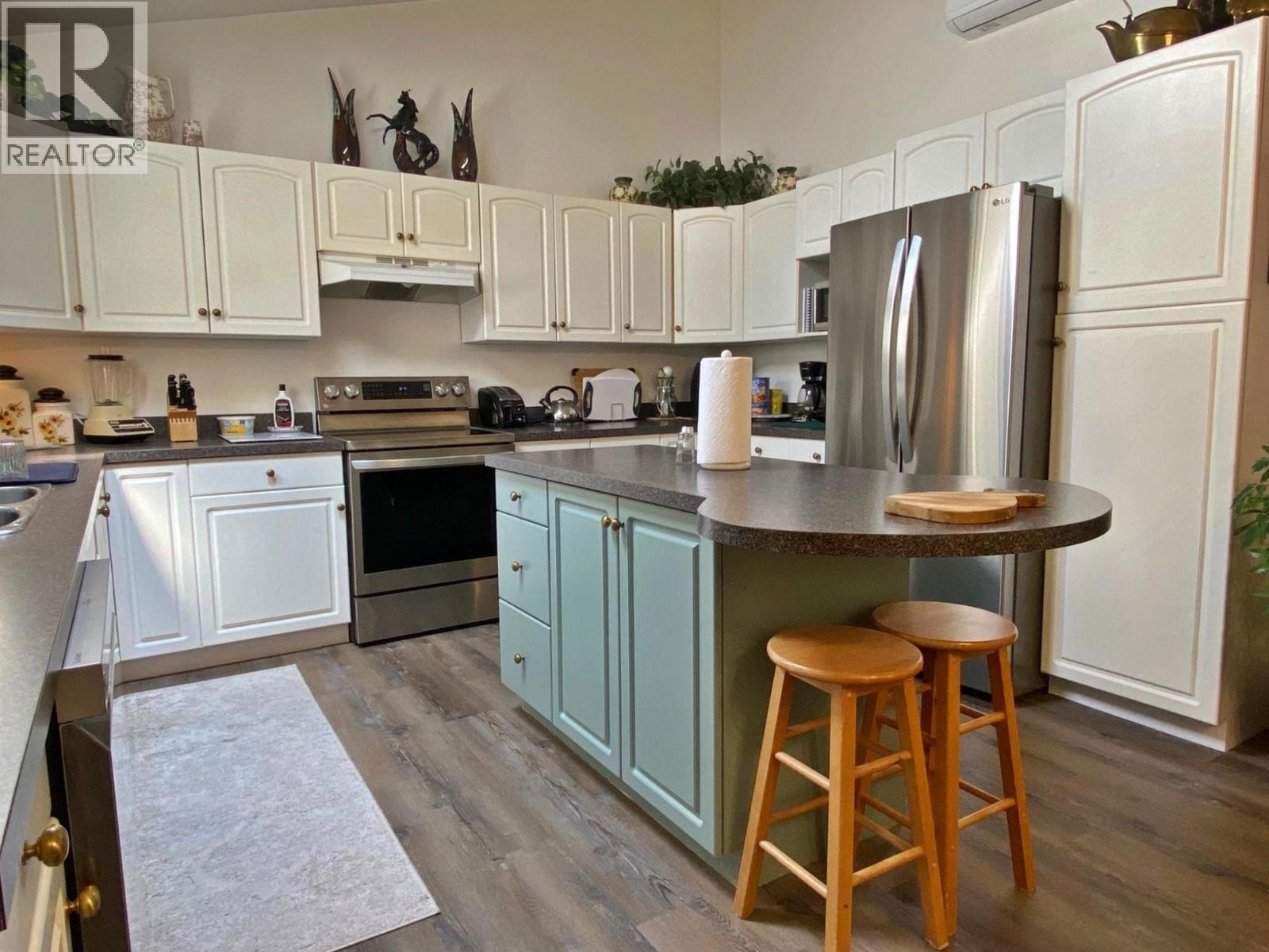 4713 BIRCH Lane, Barriere