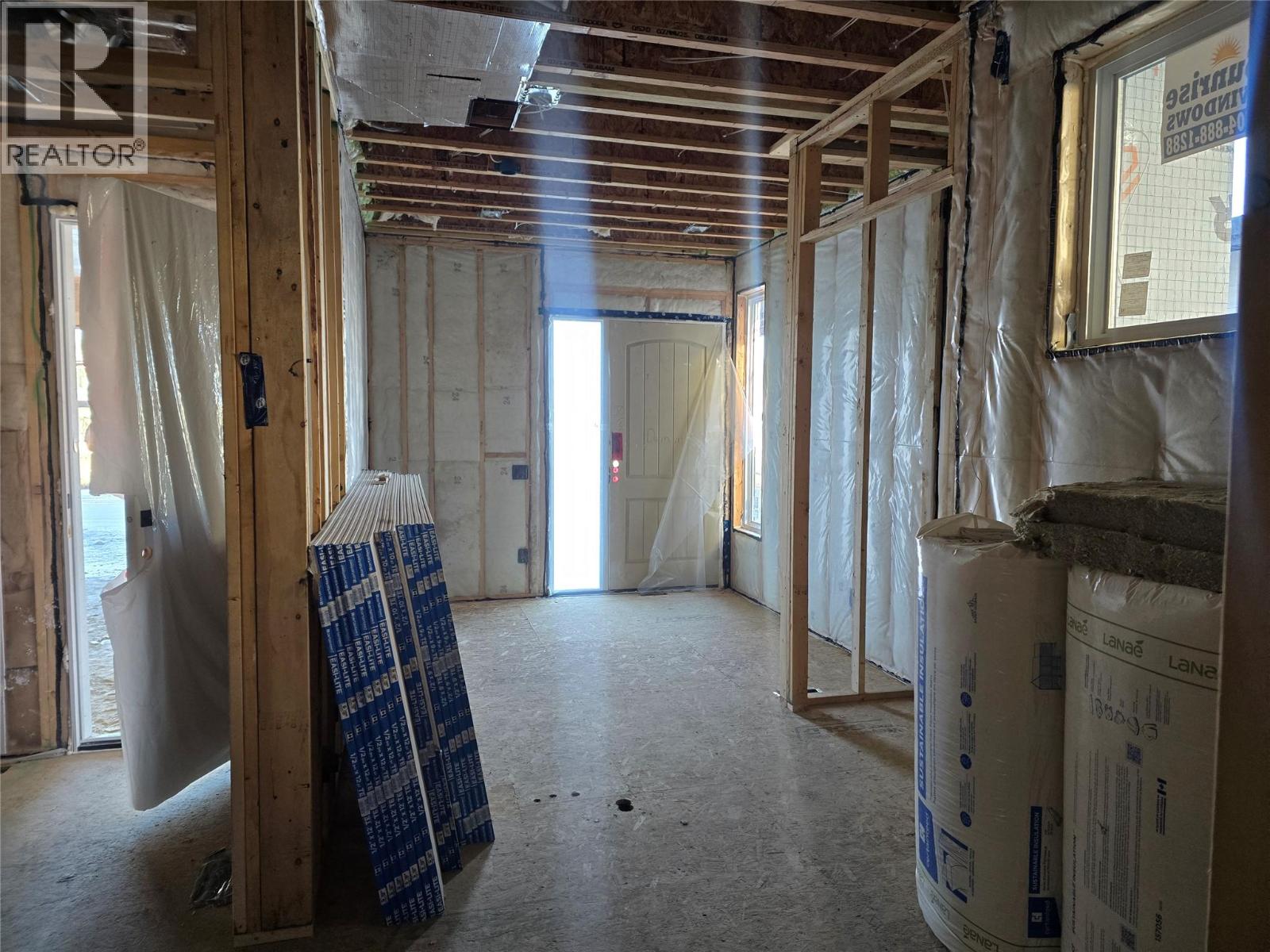  996 Bull Crescent, Kelowna