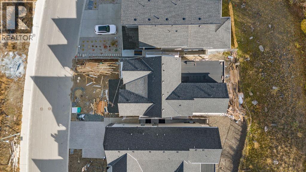  996 Bull Crescent, Kelowna