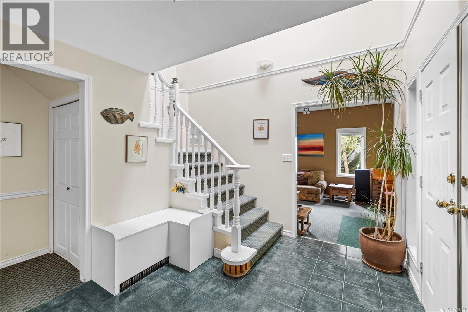 2869 Hemlock Dr, Nanoose Bay