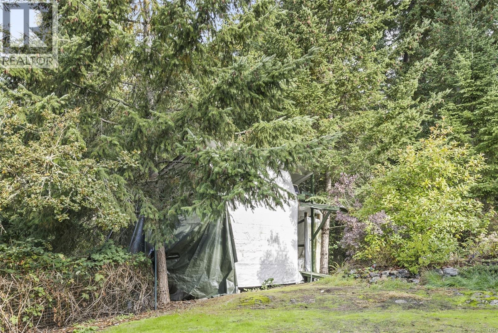 2869 Hemlock Dr, Nanoose Bay