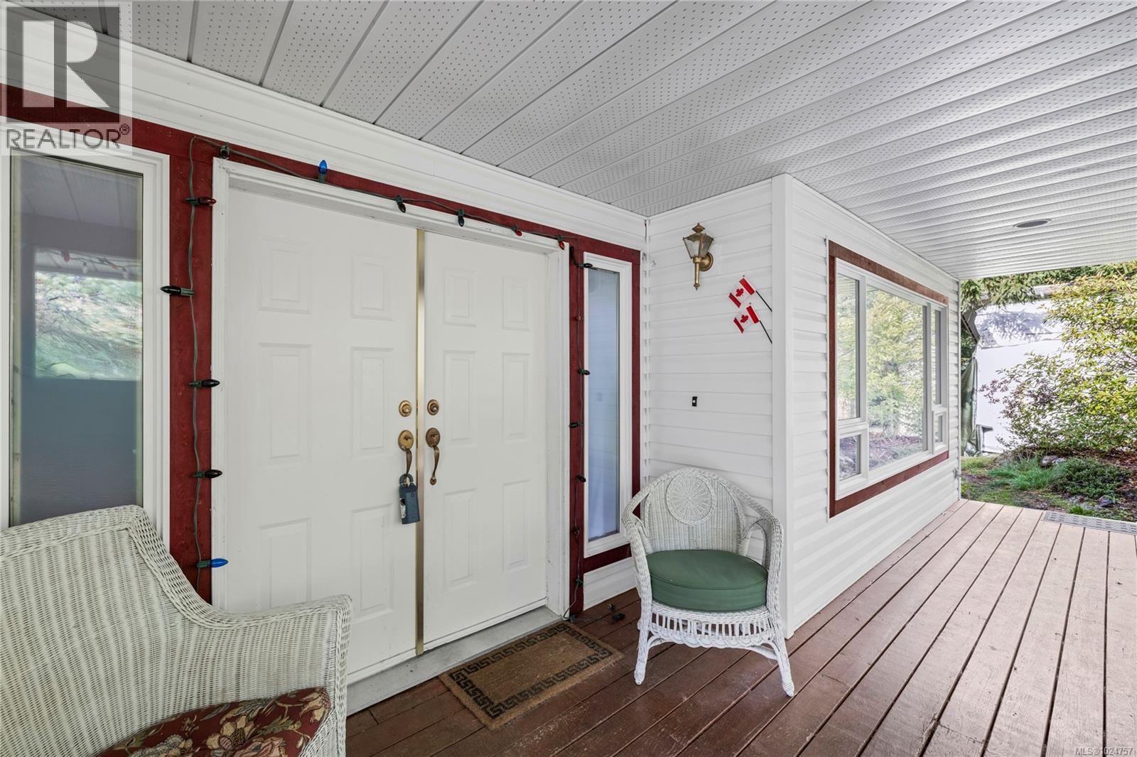 2869 Hemlock Dr, Nanoose Bay