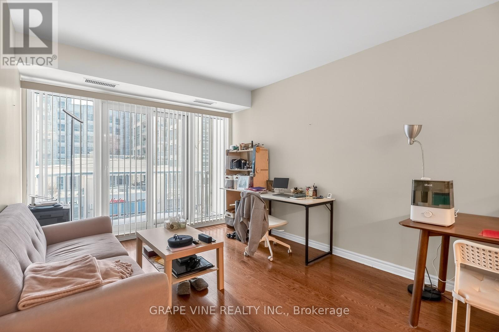 #304 234 RIDEAU STREET - 19