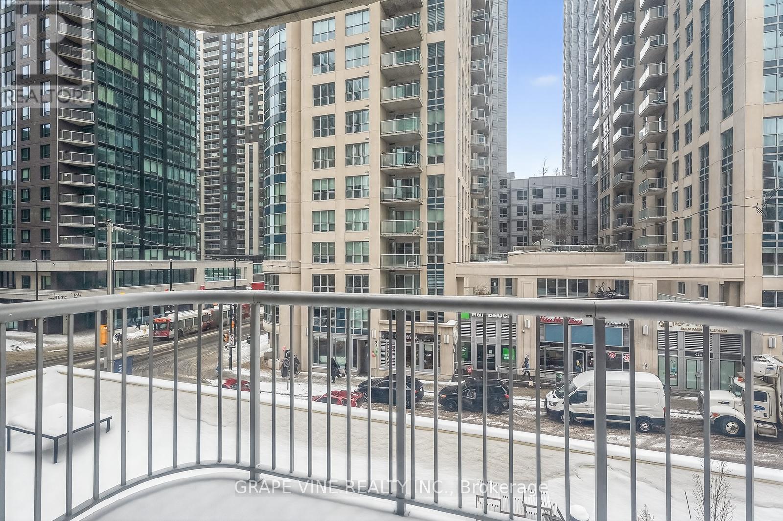#304 234 RIDEAU STREET - 28