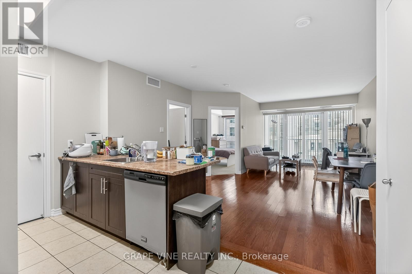 #304 234 RIDEAU STREET - 9