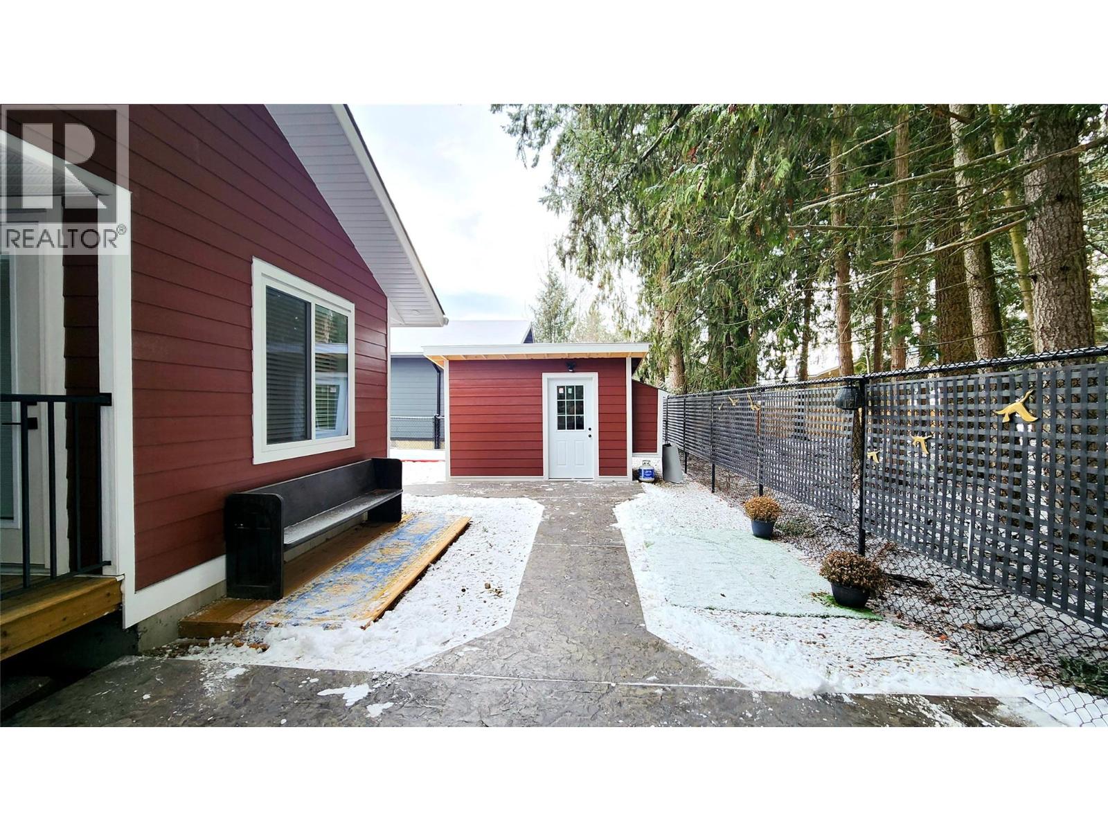  1134 Hawthorn Row, Sicamous