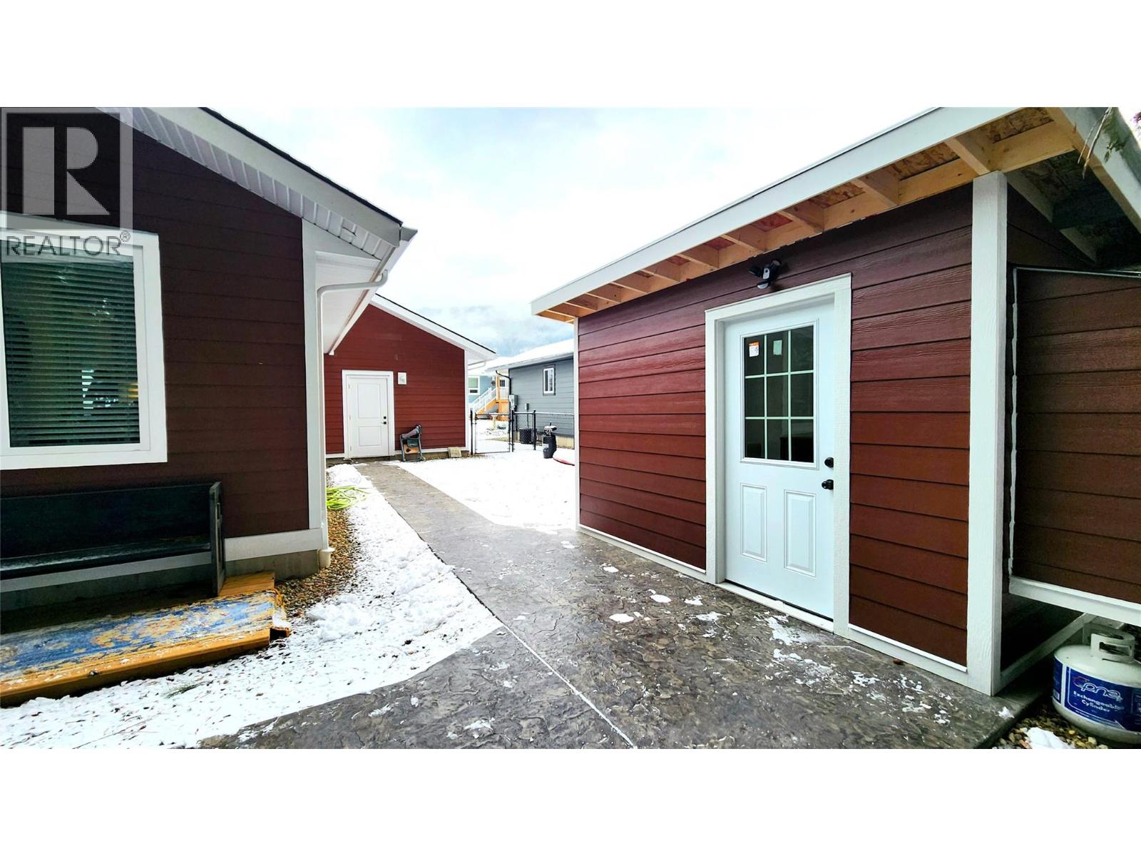  1134 Hawthorn Row, Sicamous