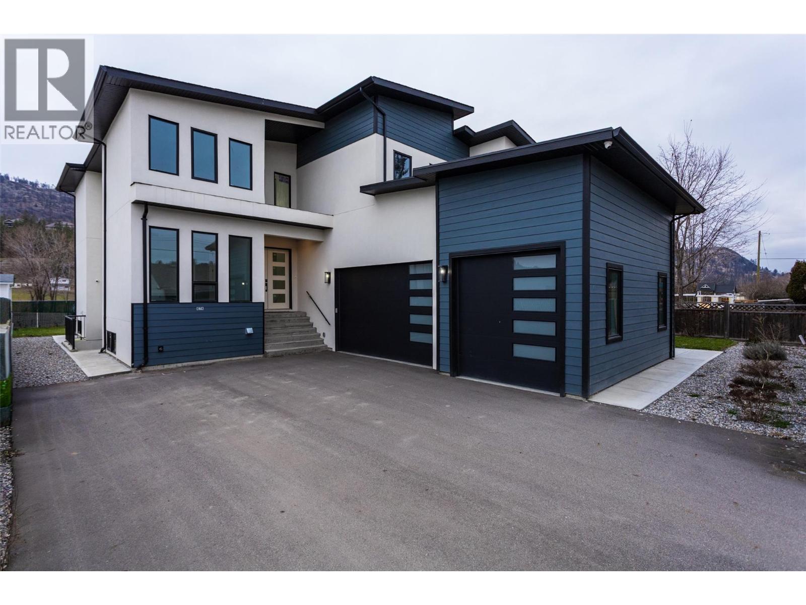 474 Snowsell Street N - 1