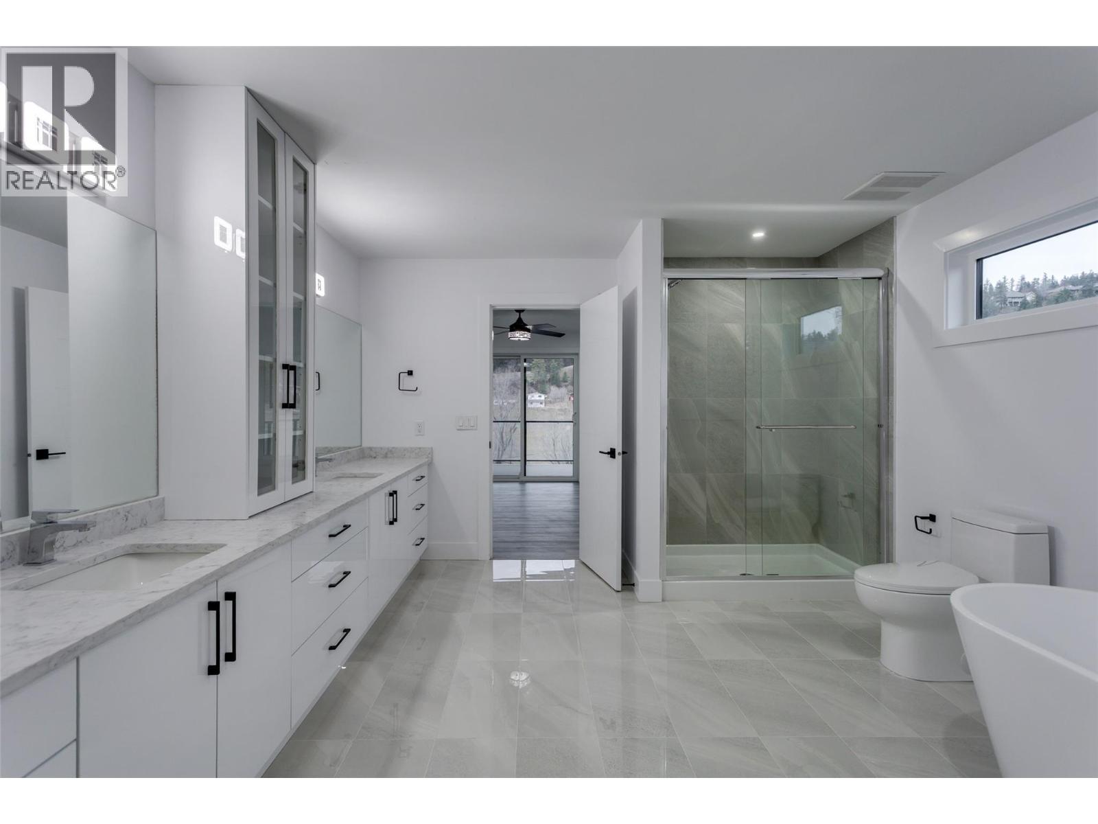 474 Snowsell Street N - 39