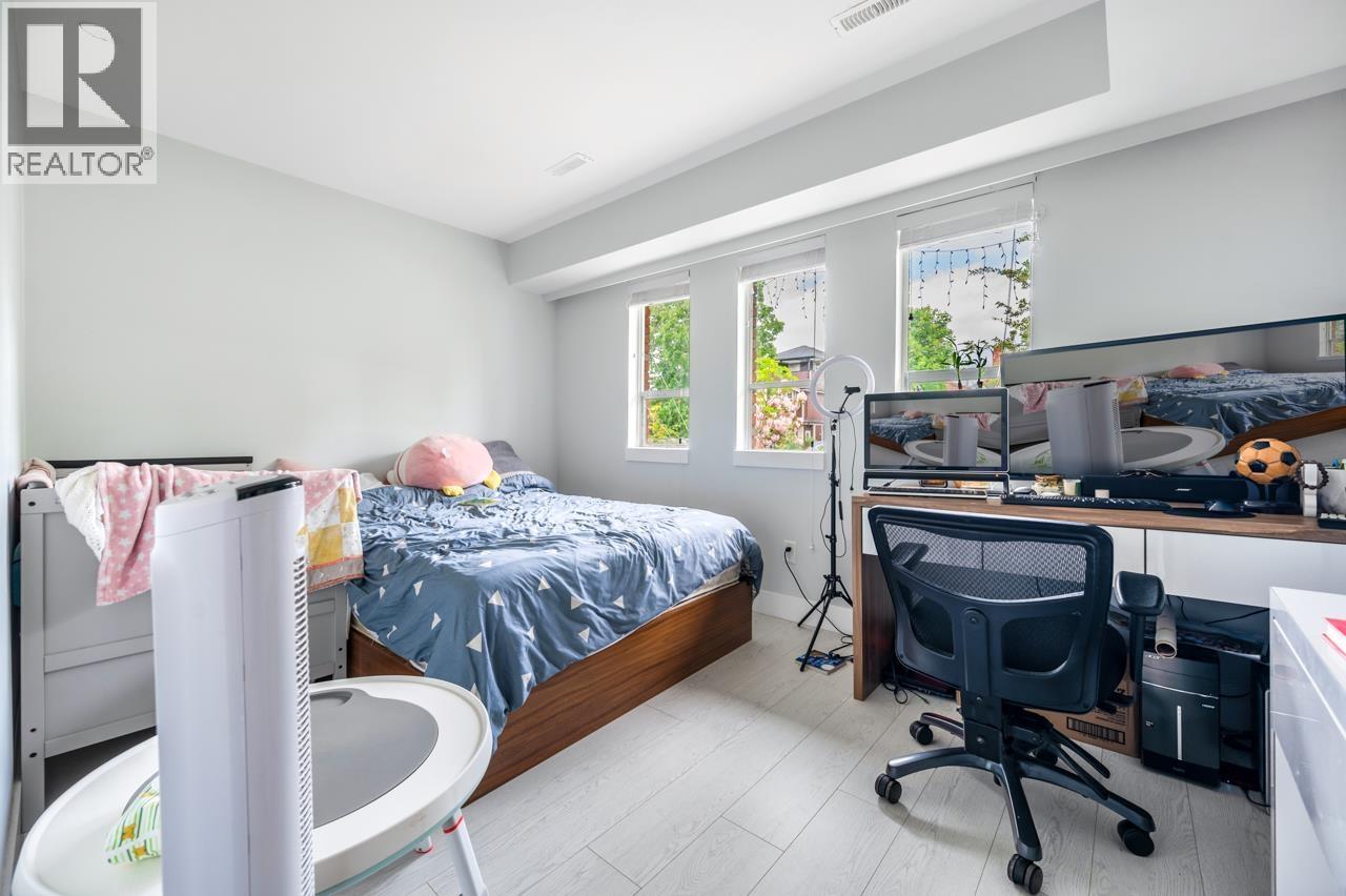 2236 34TH Avenue - photo 2