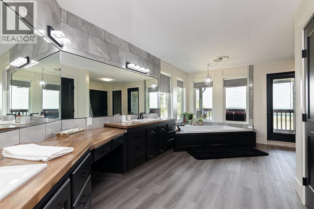 26534 Township Road 384, Rural Red Deer County