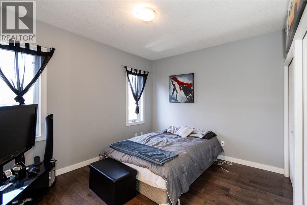 6453 Elmwood Way, Innisfail