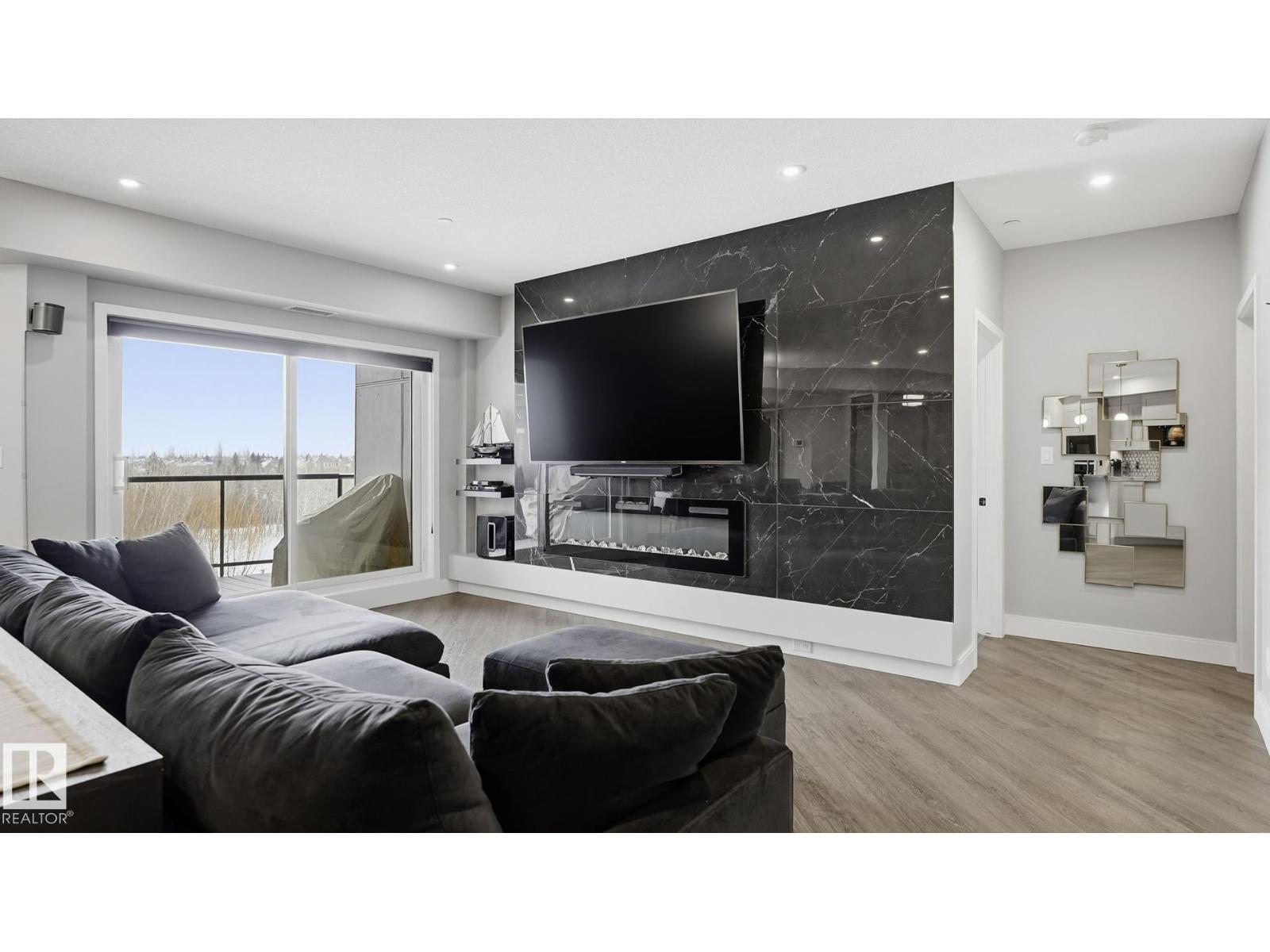 #311 7463 MAY CM NW, Edmonton