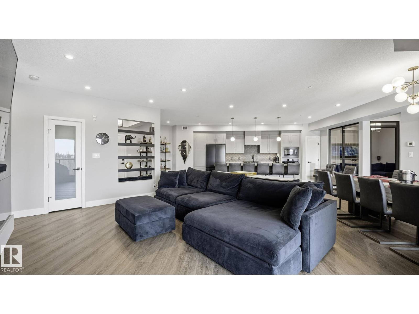 #311 7463 MAY CM NW, Edmonton