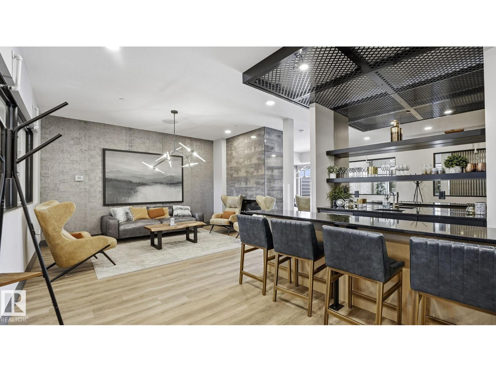 #311 7463 MAY CM NW, Edmonton