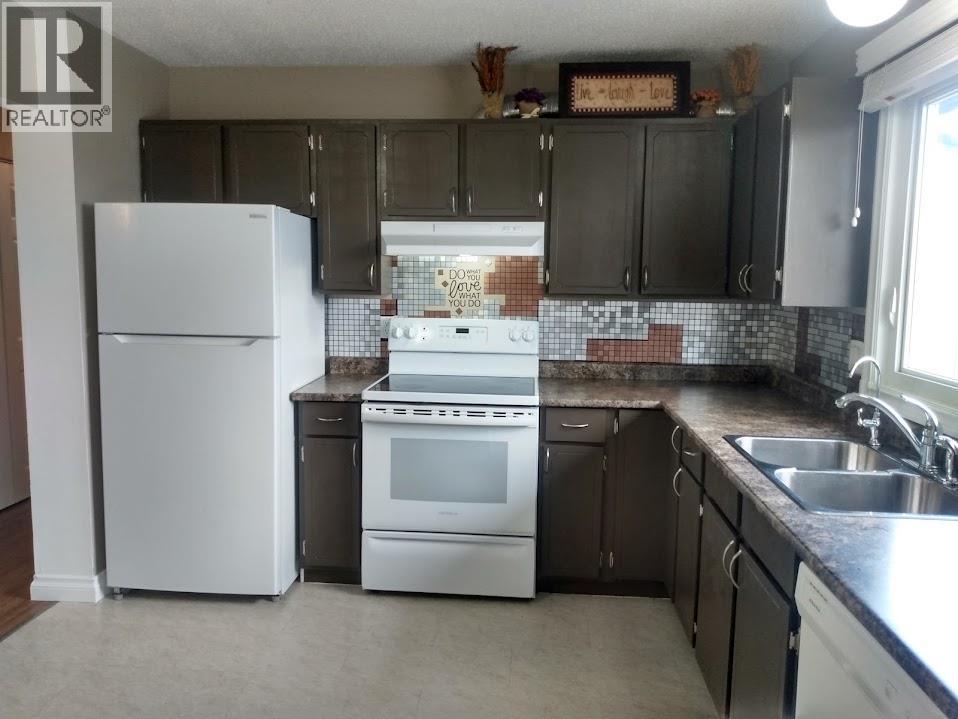 11328 17 Street, Dawson Creek