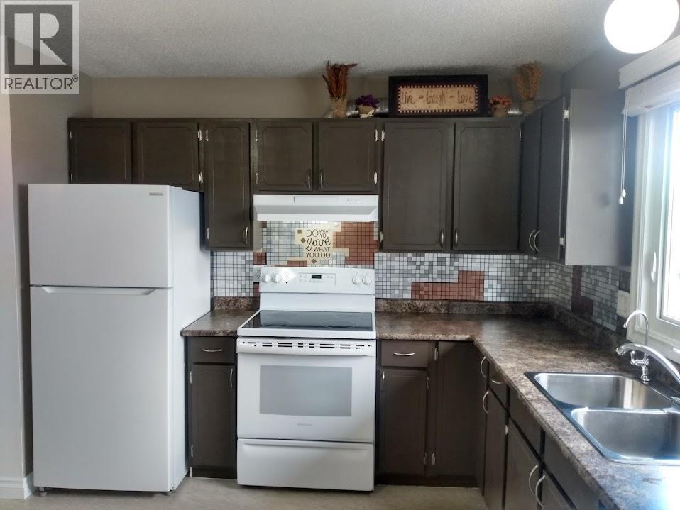 11328 17 Street, Dawson Creek