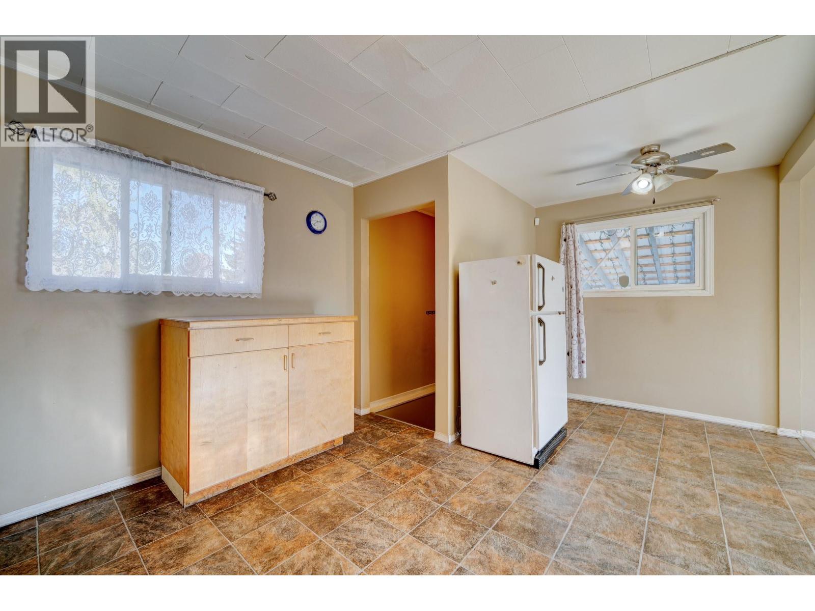 644 BRENTWOOD Avenue - 22