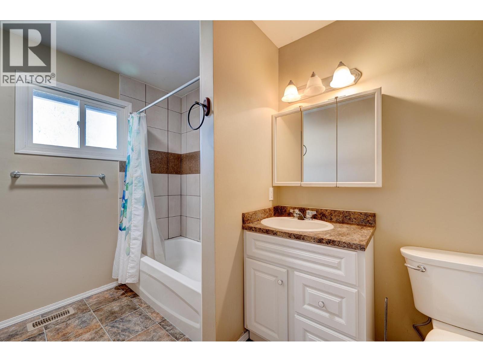 644 BRENTWOOD Avenue - 28
