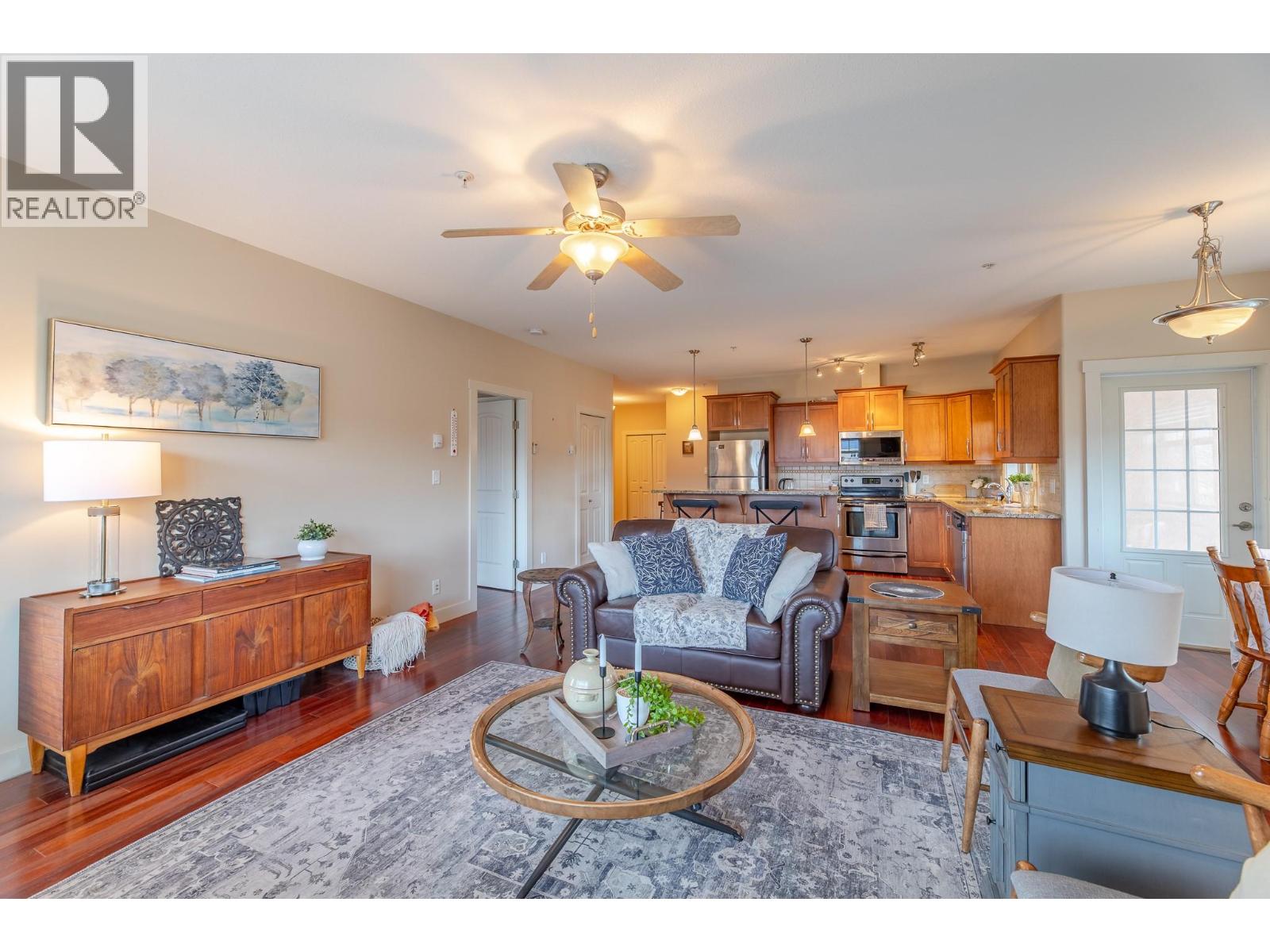 13615 VICTORIA Road Unit# 210, Summerland