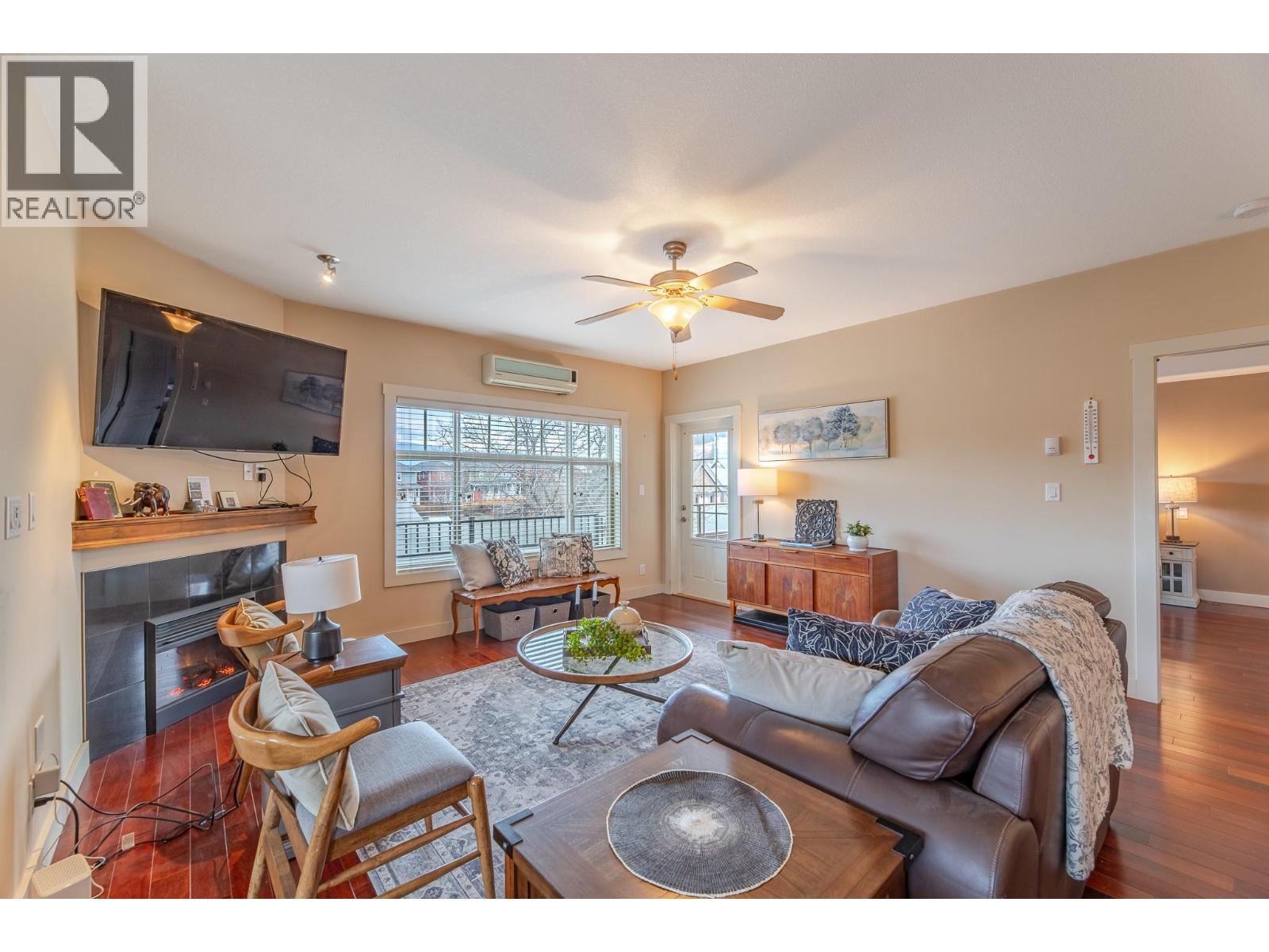 13615 VICTORIA Road Unit# 210, Summerland