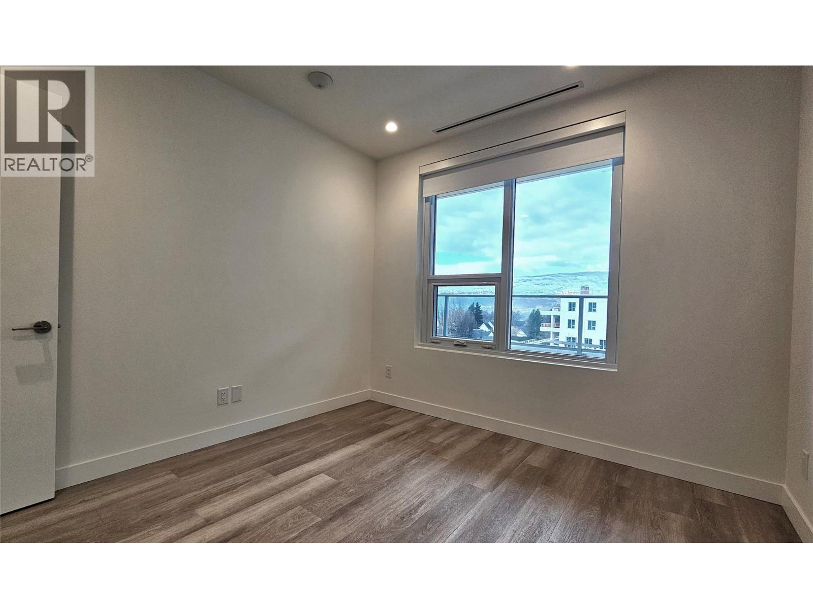 606 3340 Lakeshore Road, Kelowna