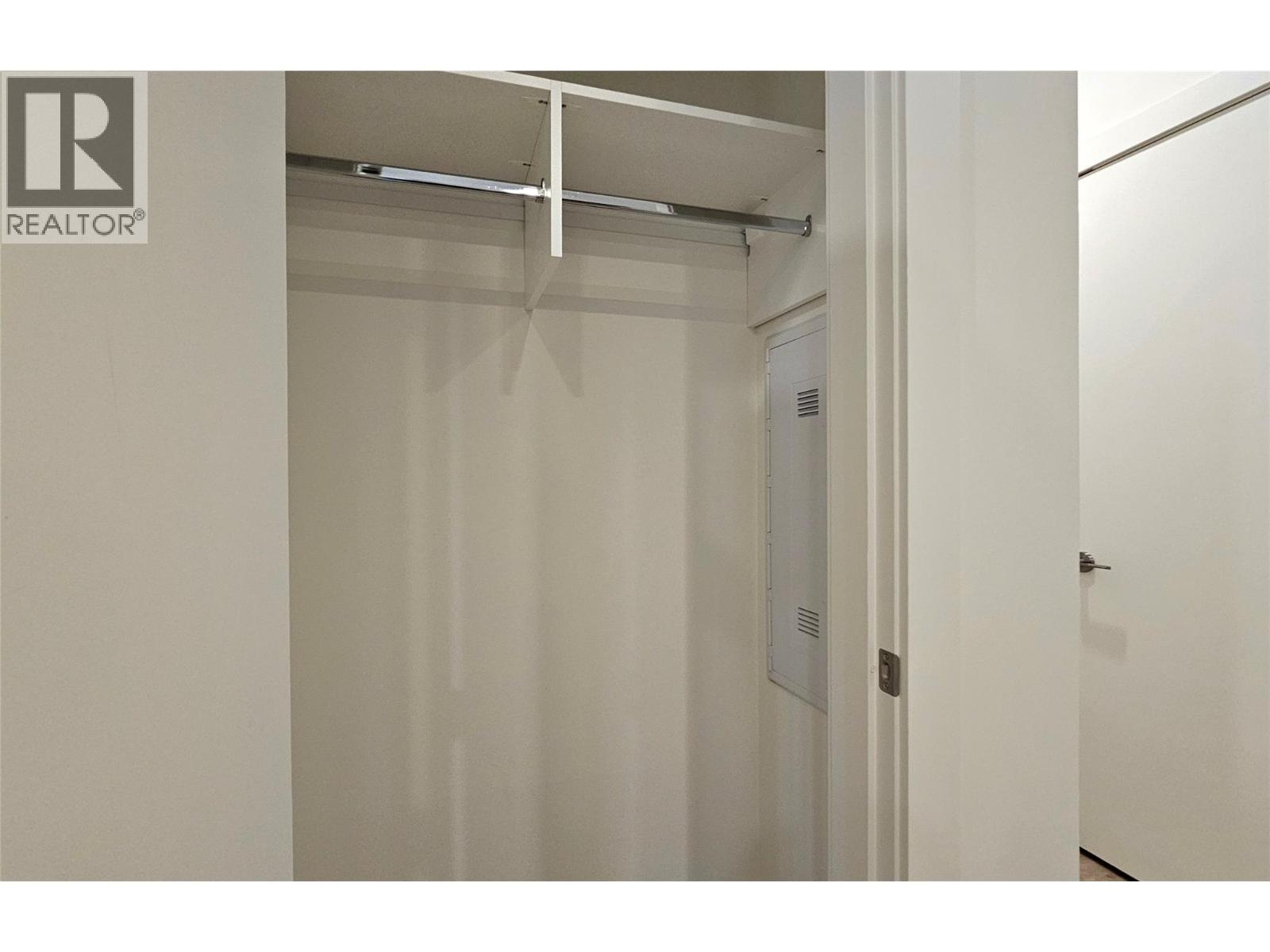 606 3340 Lakeshore Road, Kelowna