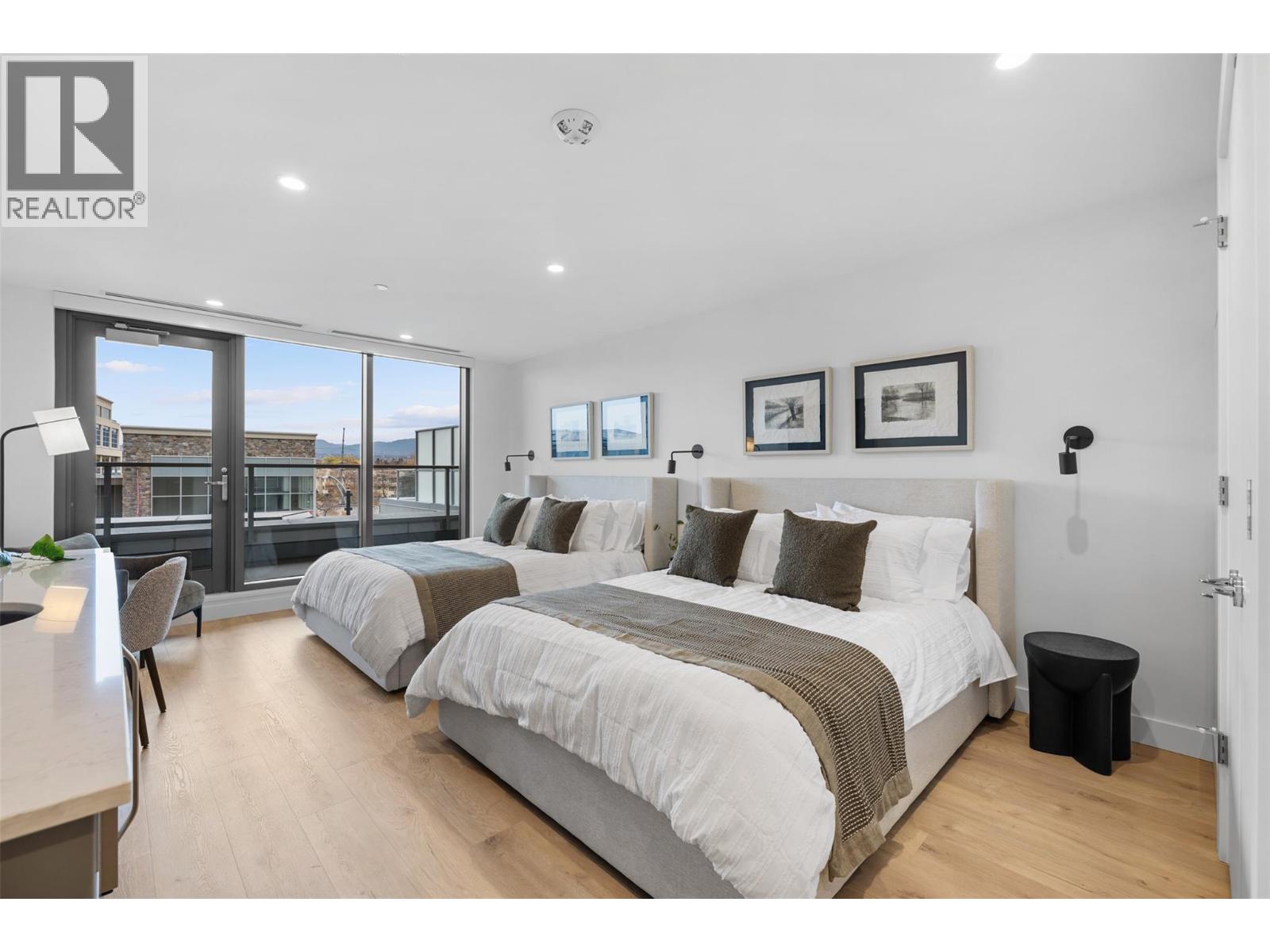 606 3340 Lakeshore Road, Kelowna