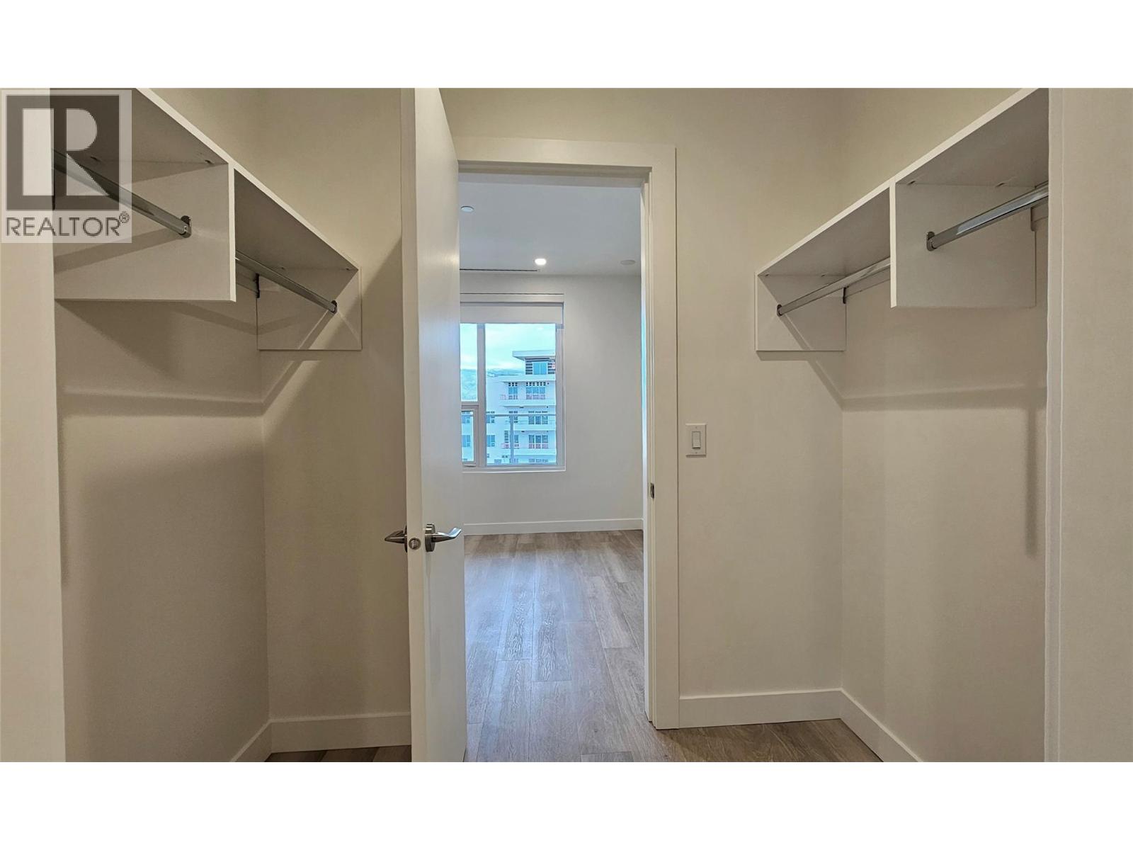 606 3340 Lakeshore Road, Kelowna