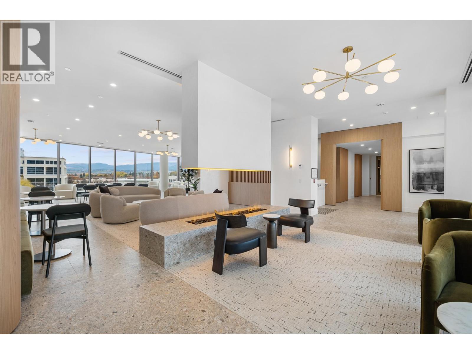 606 3340 Lakeshore Road, Kelowna