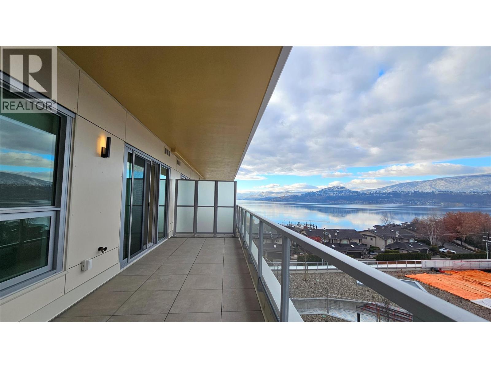 606 3340 Lakeshore Road, Kelowna