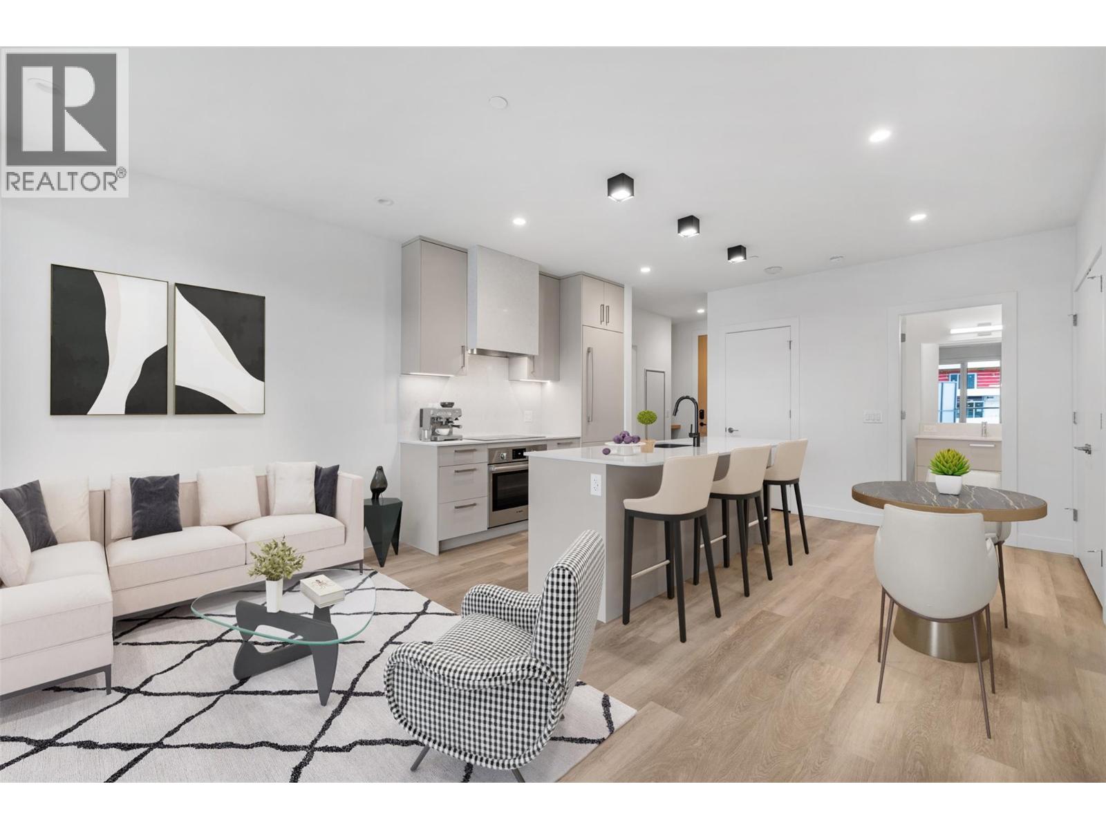 802 3340 Lakeshore Road, Kelowna