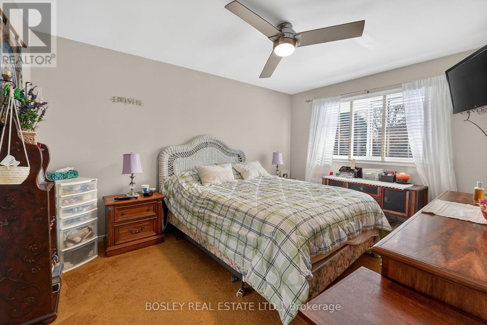 544 VICTORIA STREET - 21