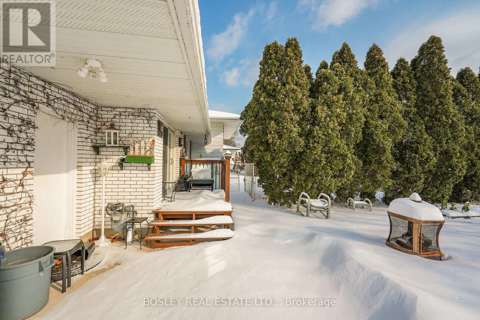 544 VICTORIA STREET - 26