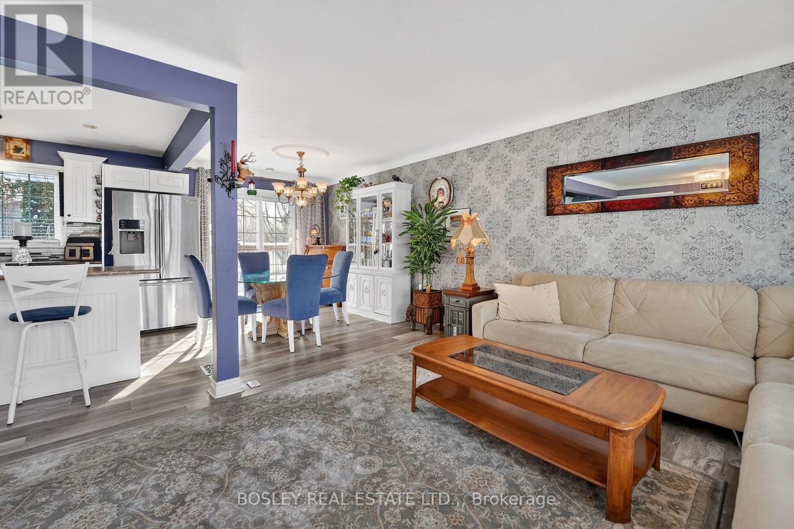 544 VICTORIA STREET - 4
