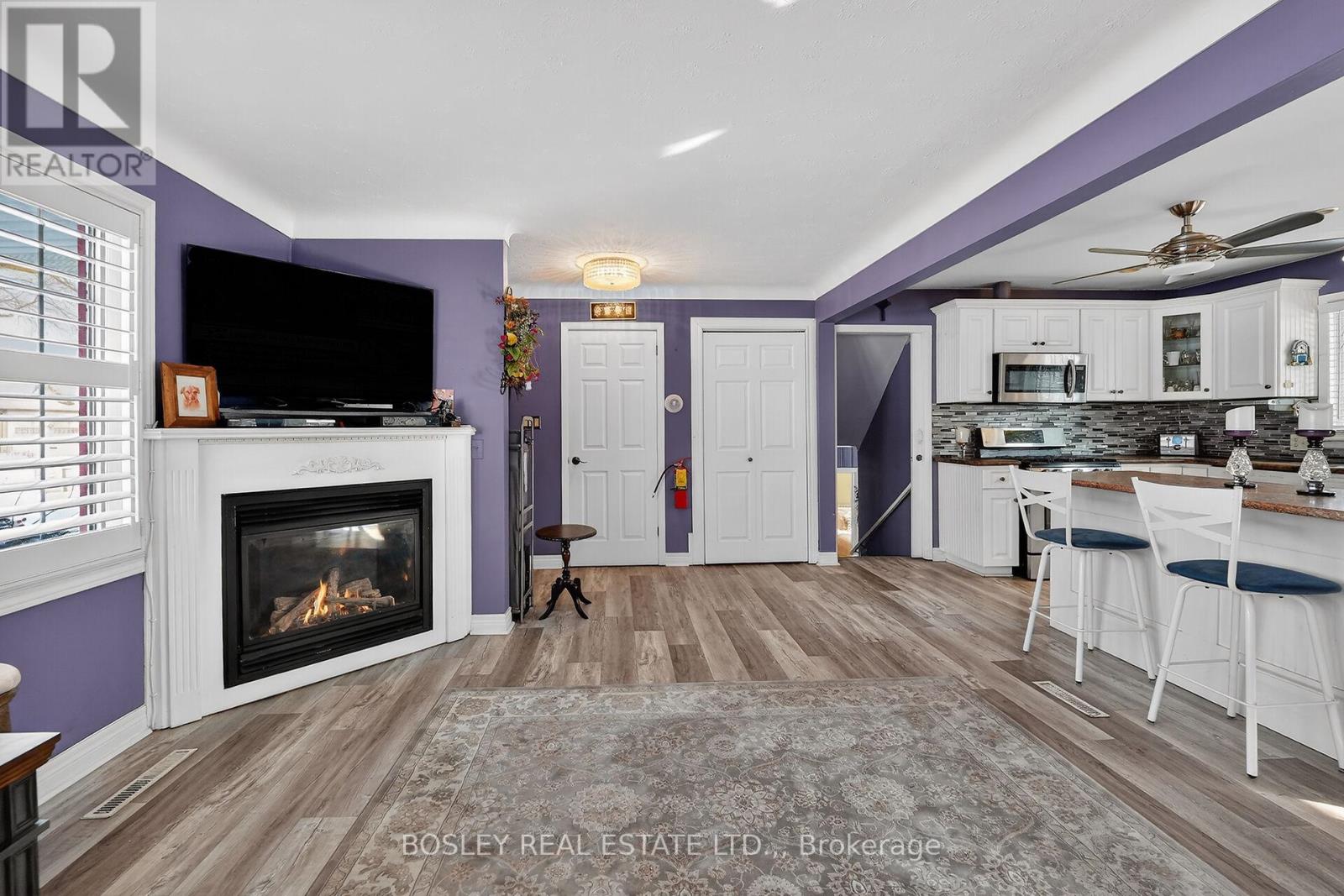 544 VICTORIA STREET - 9