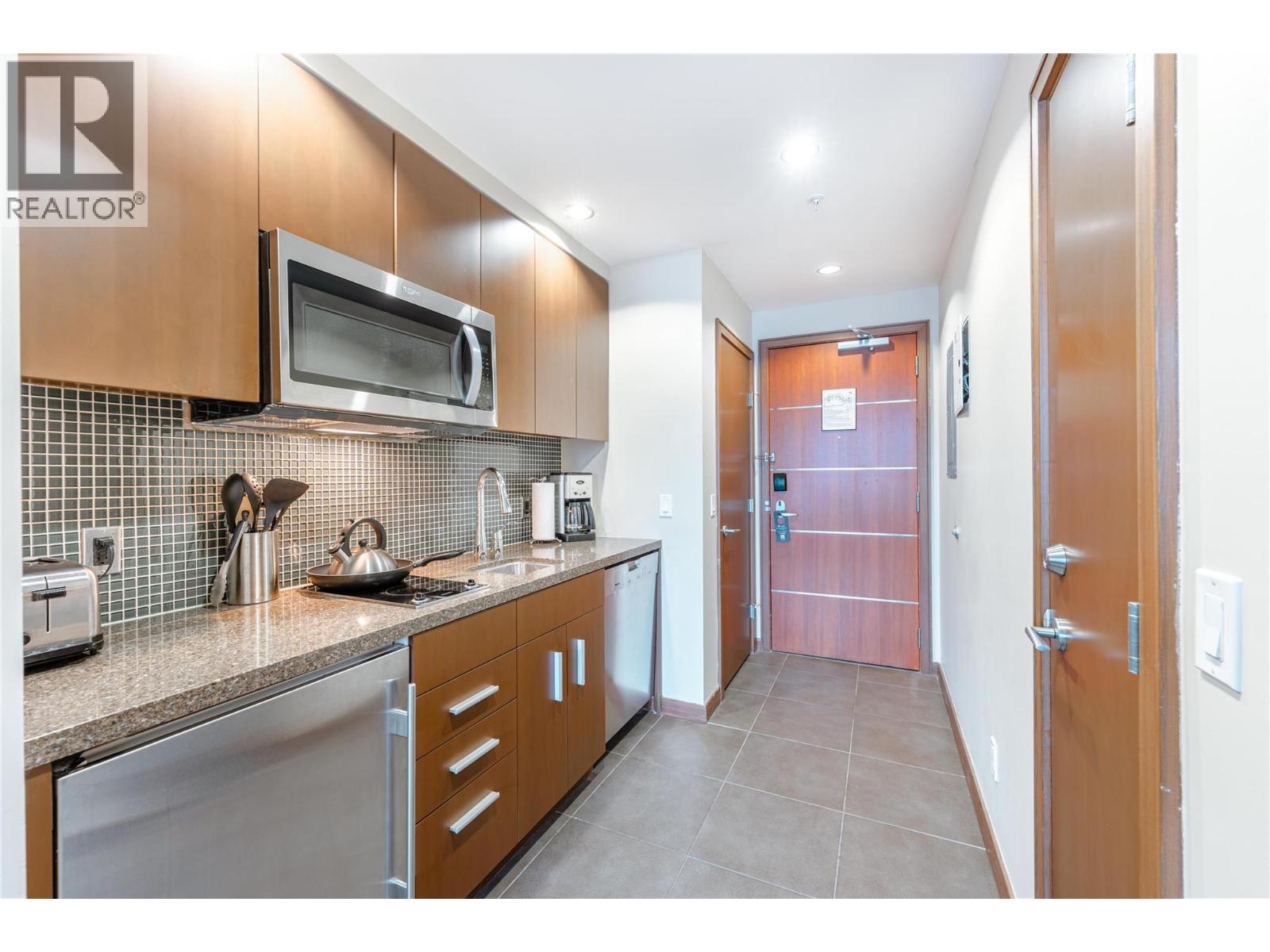 2950 Camozzi Road Unit# 1504, Revelstoke