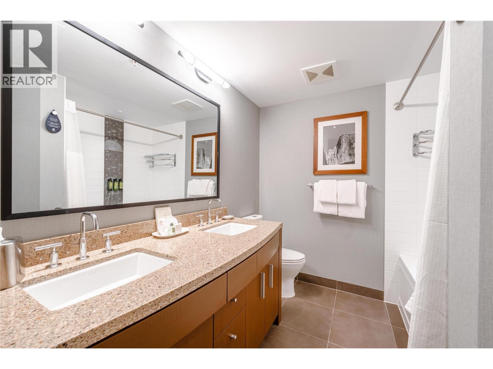 2950 Camozzi Road Unit# 1504, Revelstoke