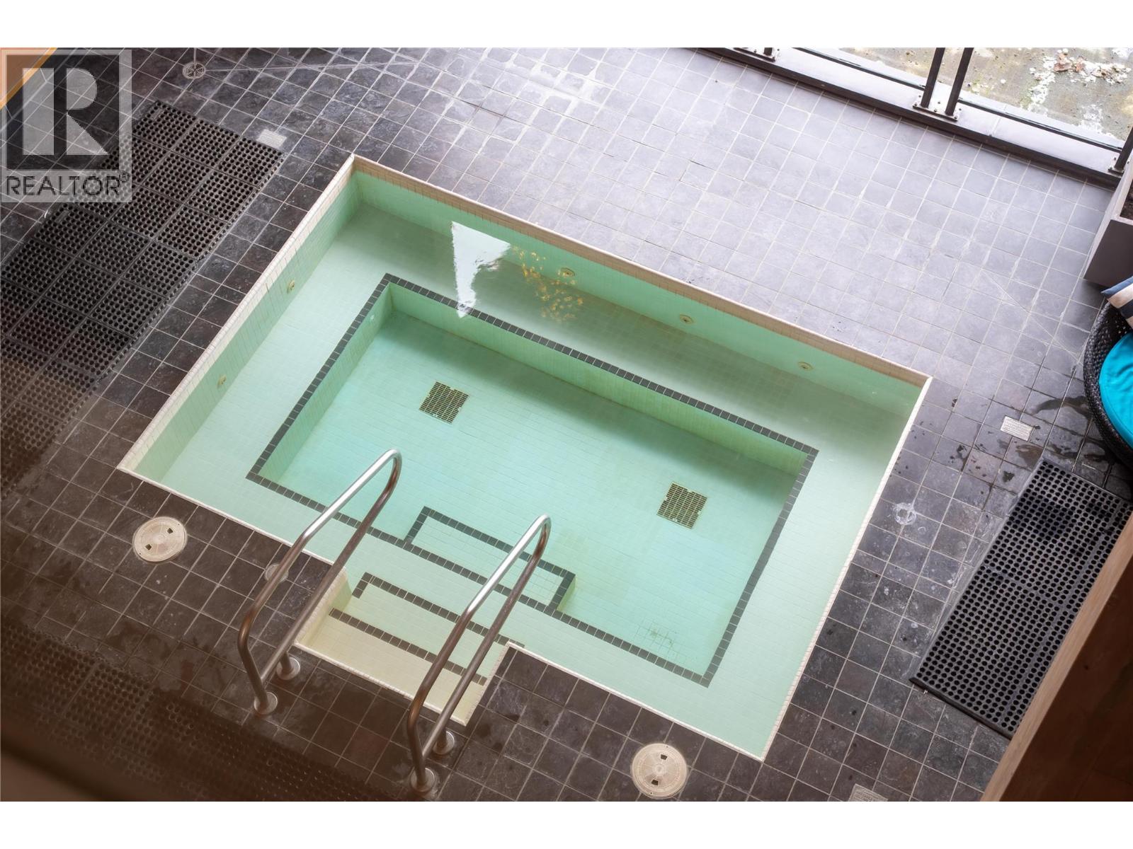 2950 Camozzi Road Unit# 1504, Revelstoke